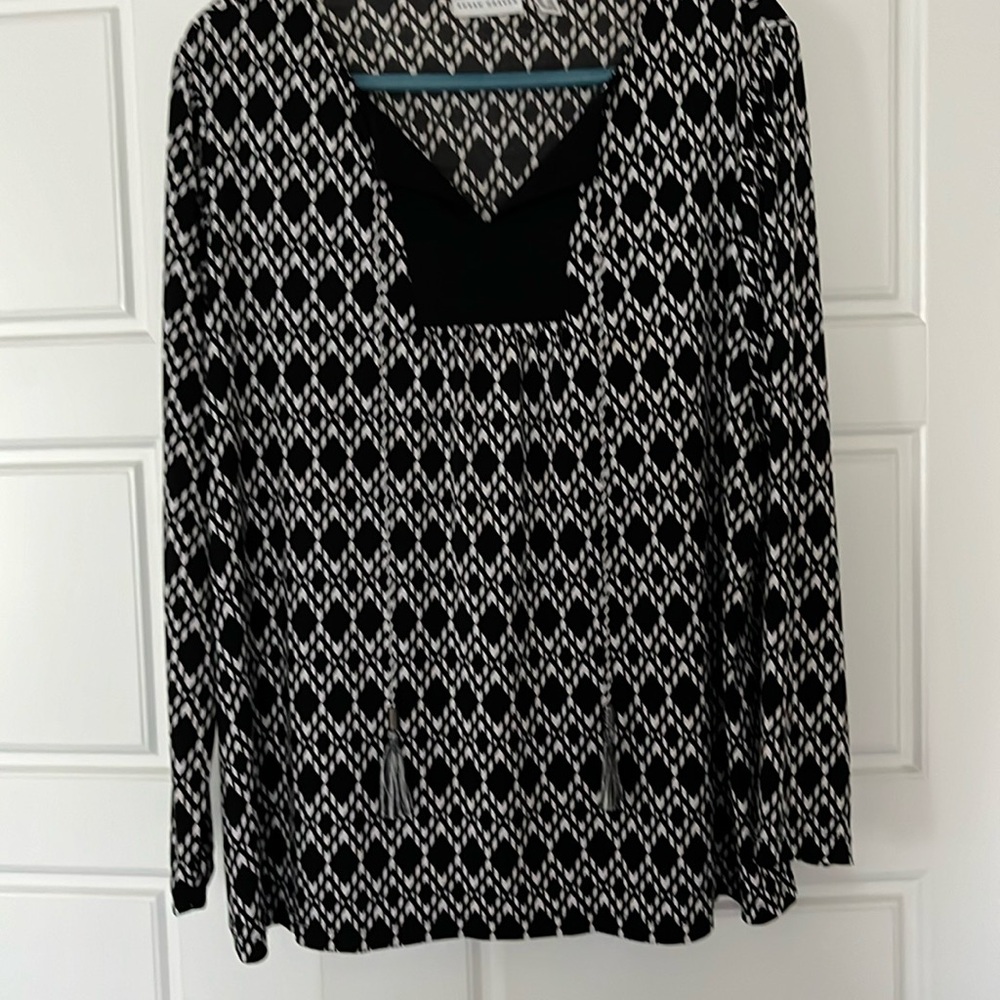 Susan Graver 1xl black top